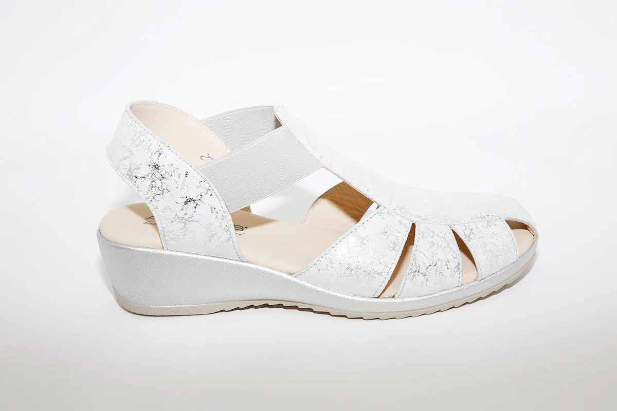 AEROBICS - 5859 TOE-IN SANDAL - SILVER