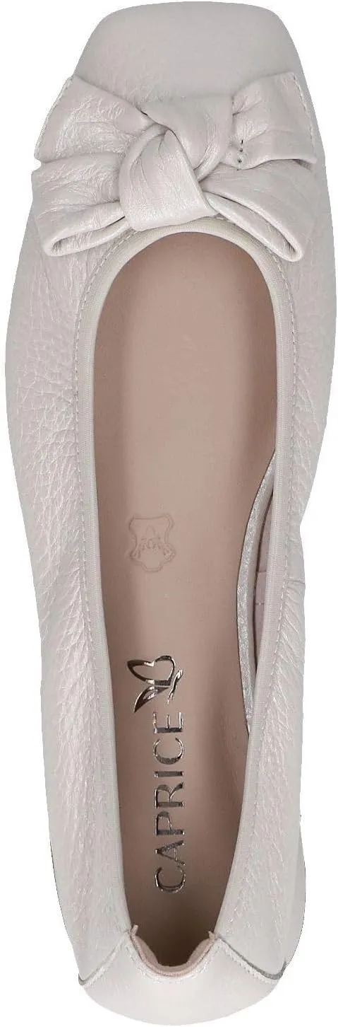 CAPRICE Women's Closed Ballet Flat