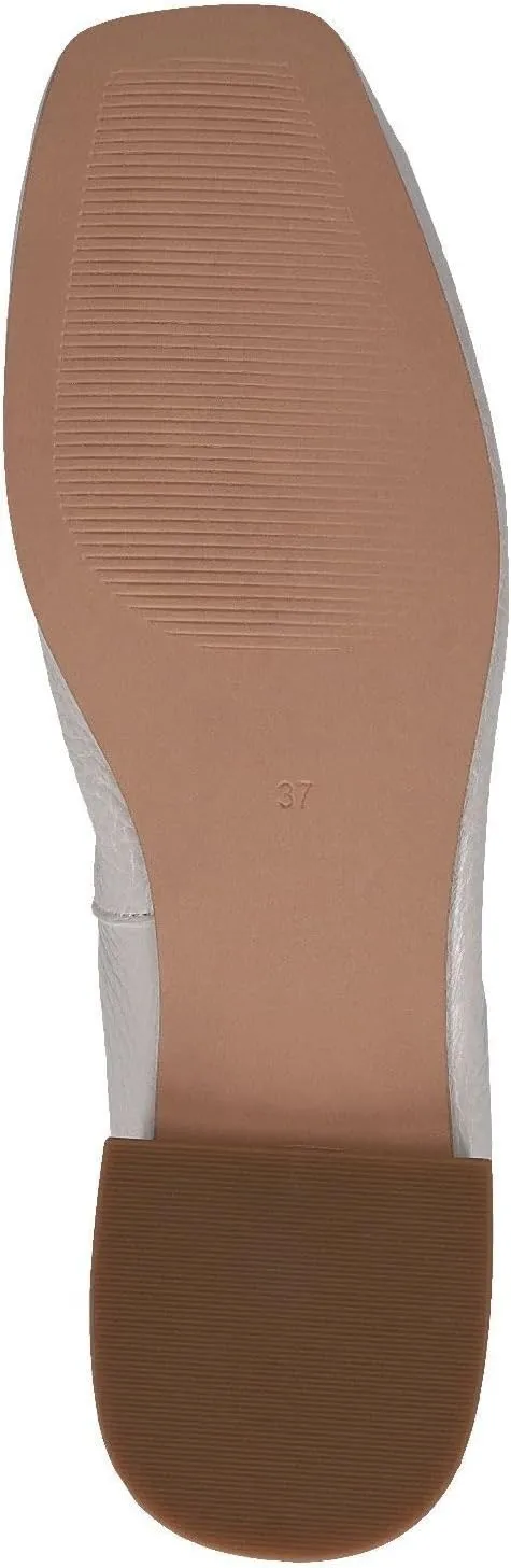 CAPRICE Women's Closed Ballet Flat