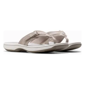 Clarks Breeze Sea Women's Thong Sandals in Taupe