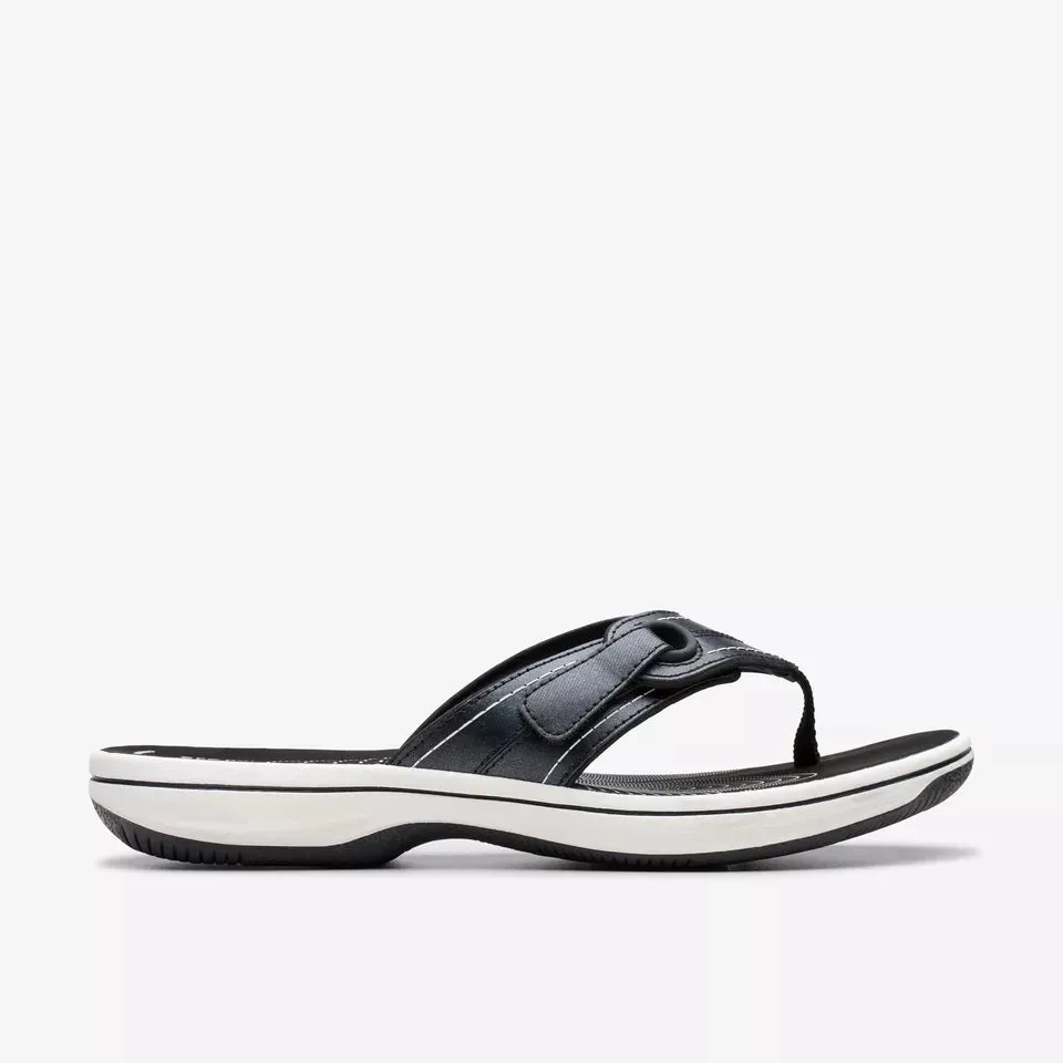Clarks Women's Breeze Reyna H Black 26182334