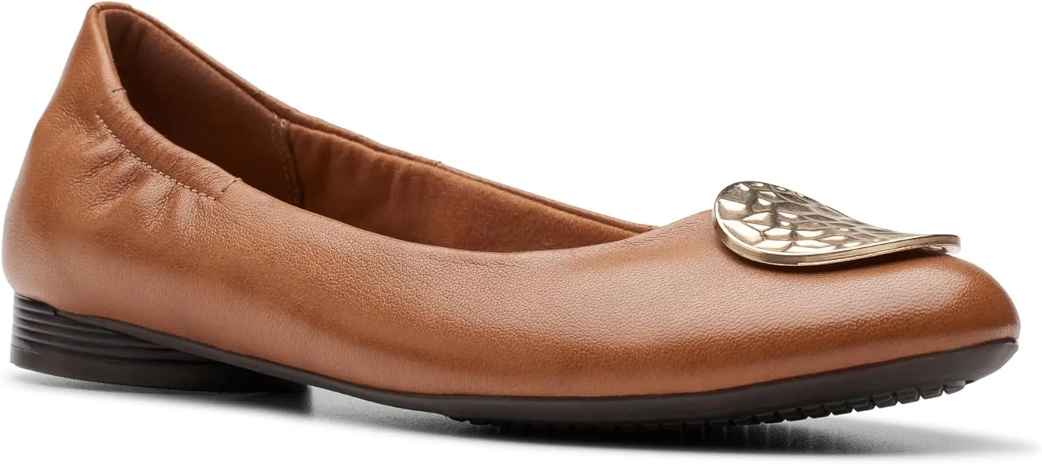 Clarks Women's Loreleigh Ave Ballet Flat