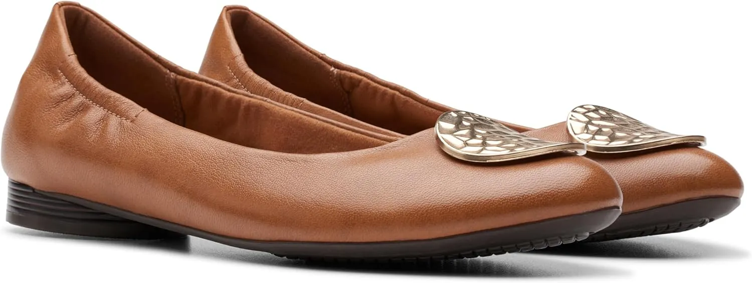 Clarks Women's Loreleigh Ave Ballet Flat