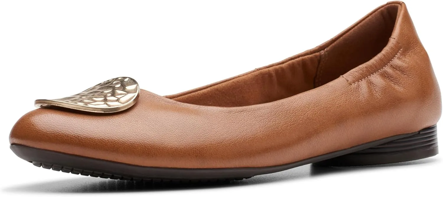Clarks Women's Loreleigh Ave Ballet Flat