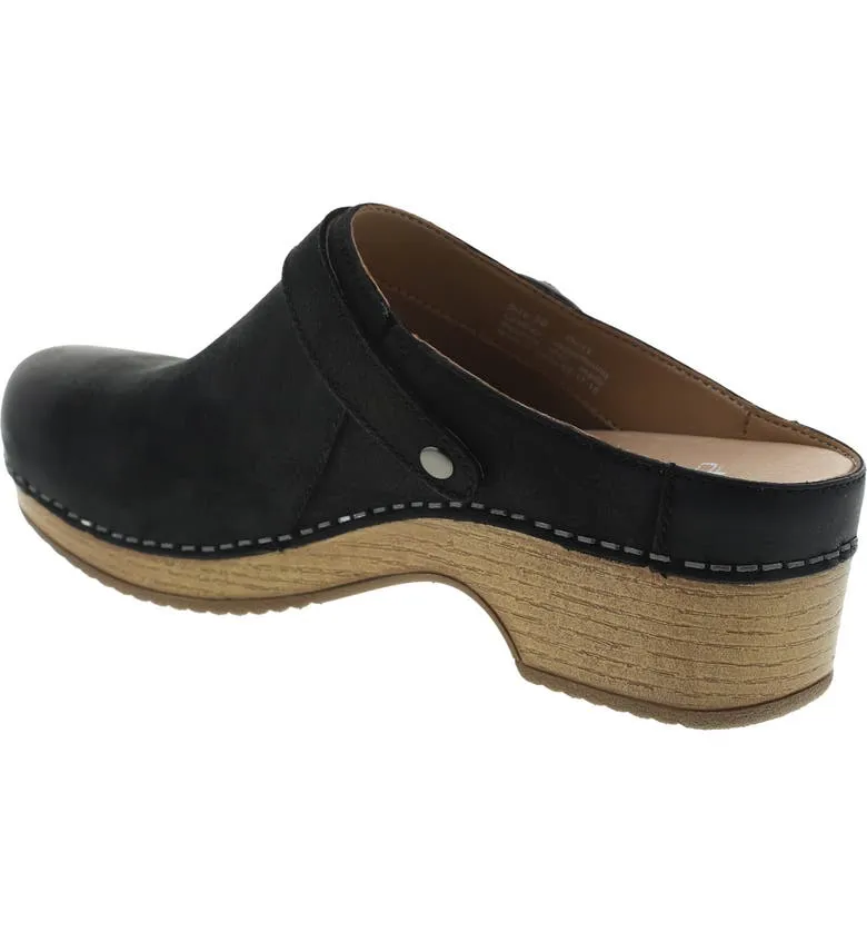 Dansko Berry Black