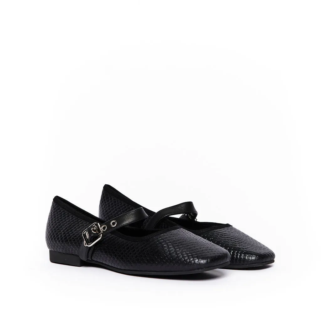 Elevation Flats - Black