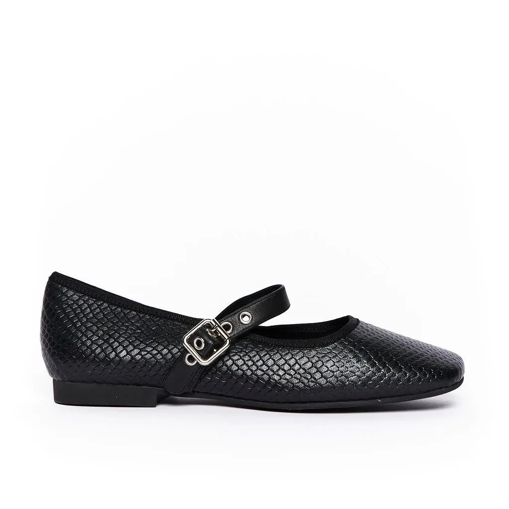 Elevation Flats - Black