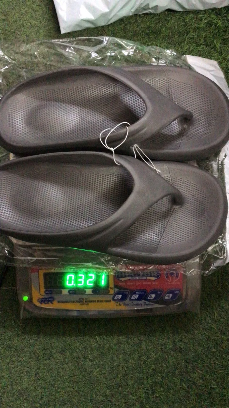 Energy-efficient Unisex Slippers Get it before it's
