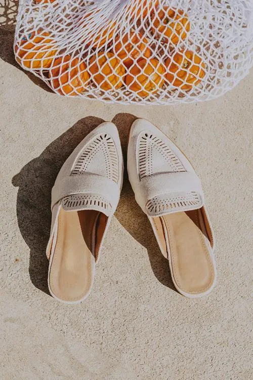 Hollow Pointed Toe Flat Mules