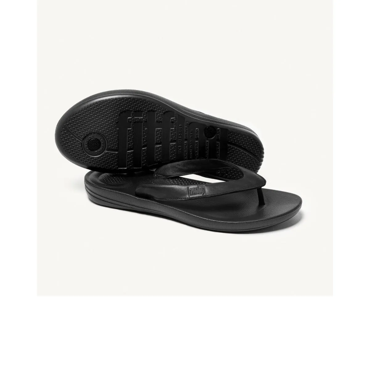 IQUSHION Ergonomic Leather Flip-Flops