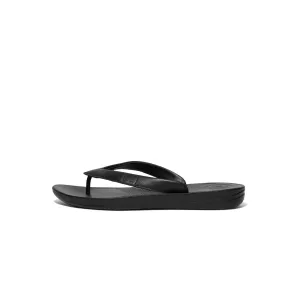 IQUSHION Ergonomic Leather Flip-Flops
