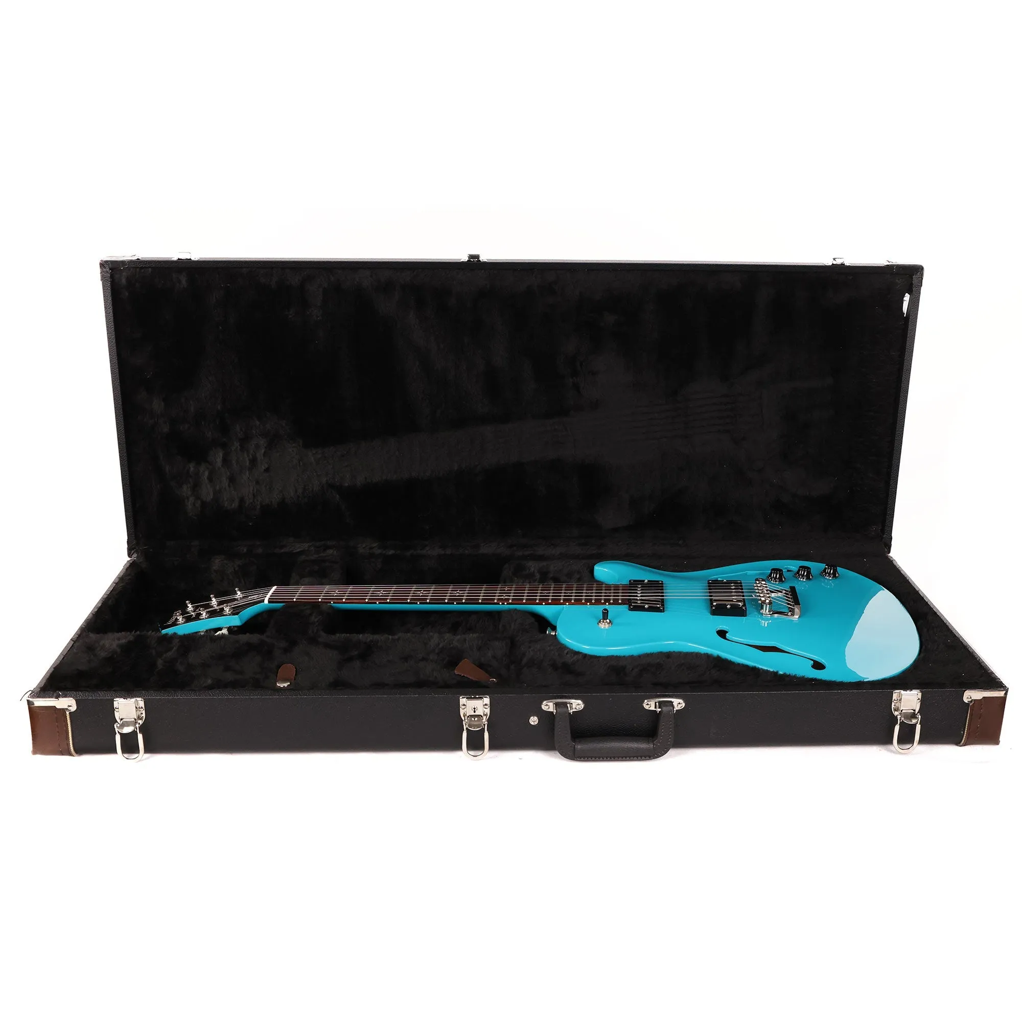 Knaggs Chena Miami Blue 2023