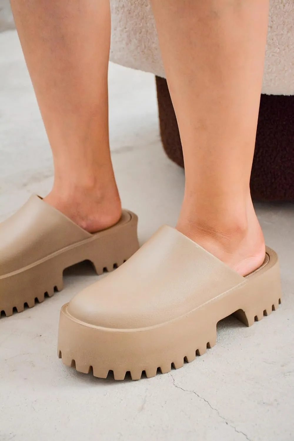 Lightweight Mule Clog Platform Sandals for Women - Comfortable, Non-Slip, Waterproof with Chunky Heels and Lug Sole - Fashionable Women's Sandals with Memory Foam Insole