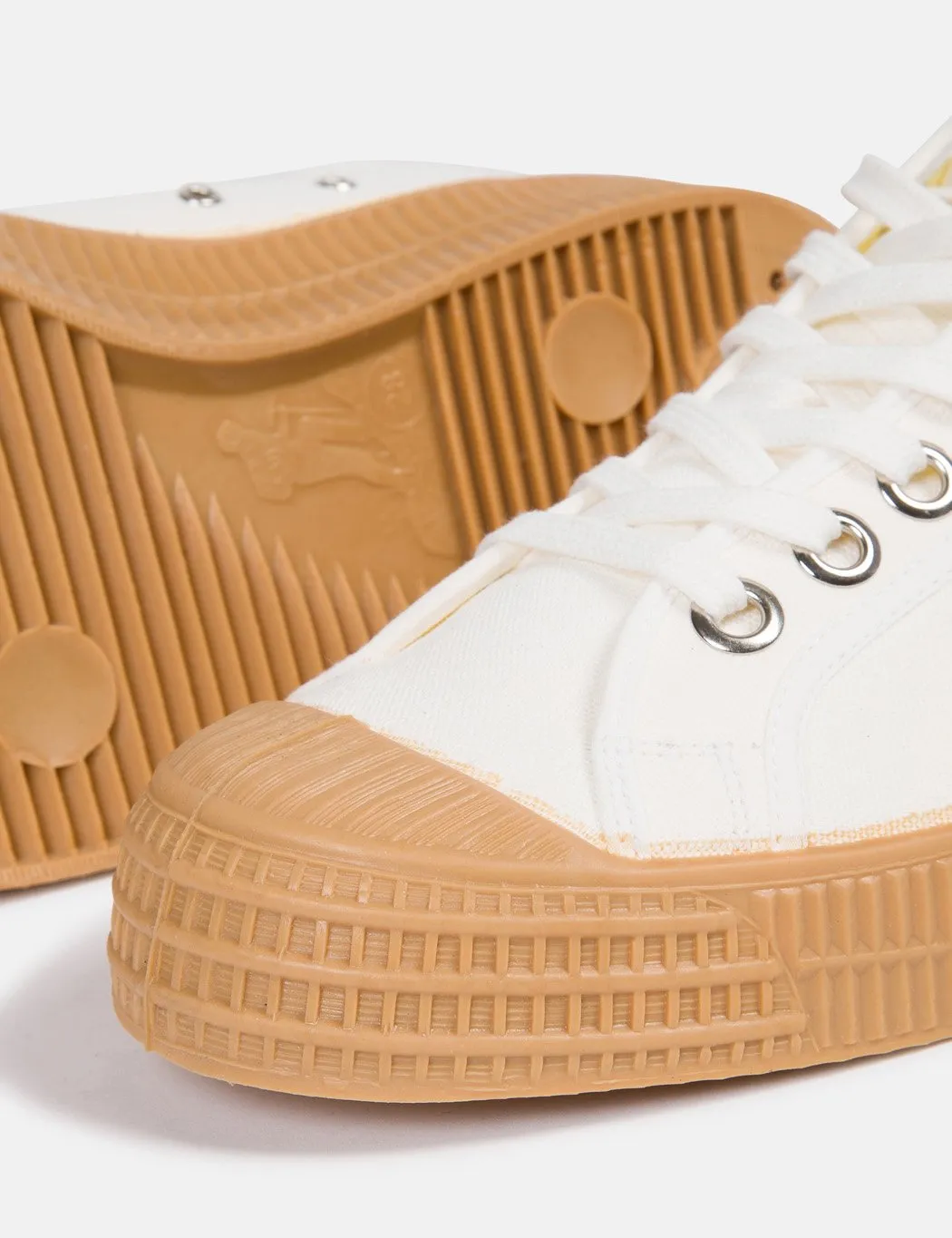 Master Worldwide delivery Expert advice Novesta - (Canvas) White/Gum Trainers Star