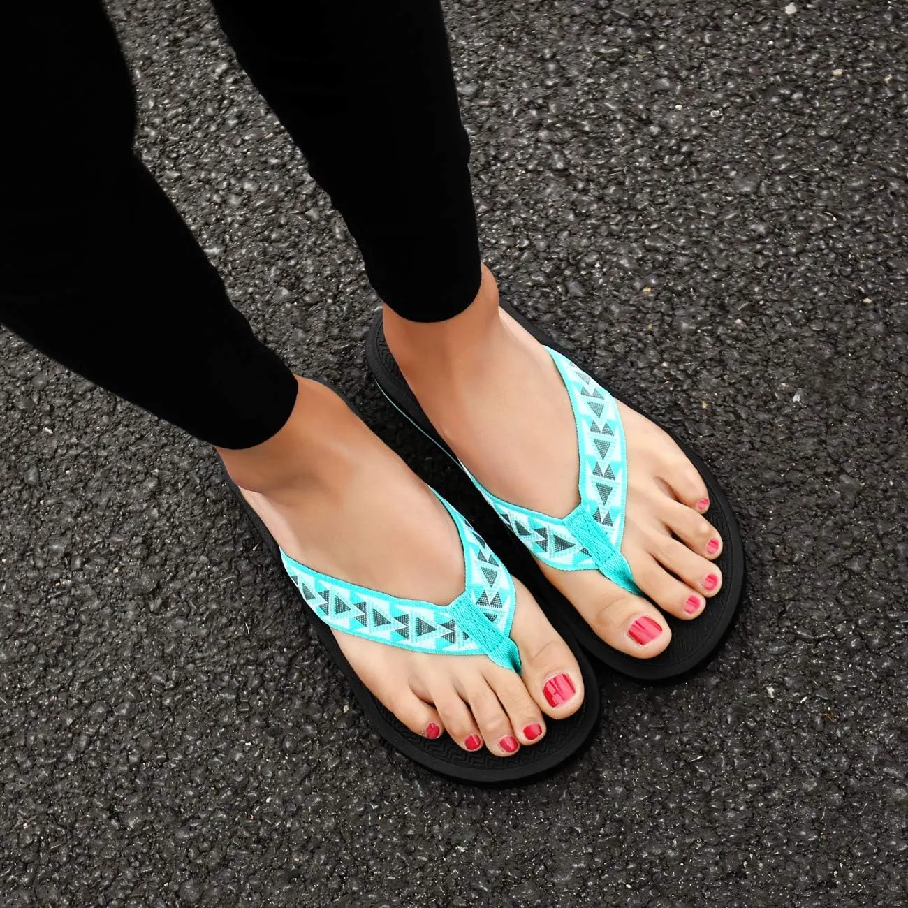 MEGNYA Women’s Flip Flops/Sandals/Summer Beach Slippers