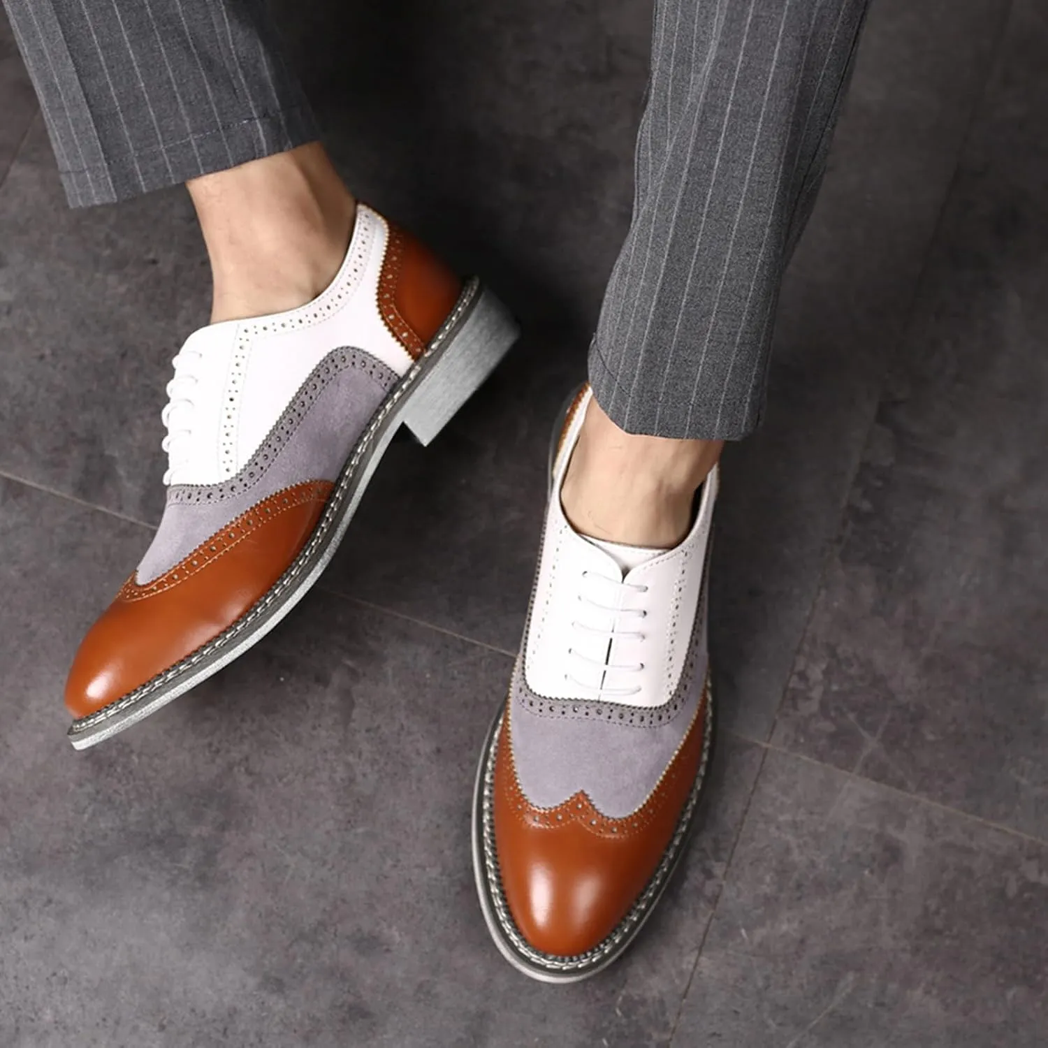 Men's Wingtip Two Tone Patchwork Brogue Oxfords Shoes: Fashion Classic Round-Toe Lace Up Low Top Leather Dress Shoes