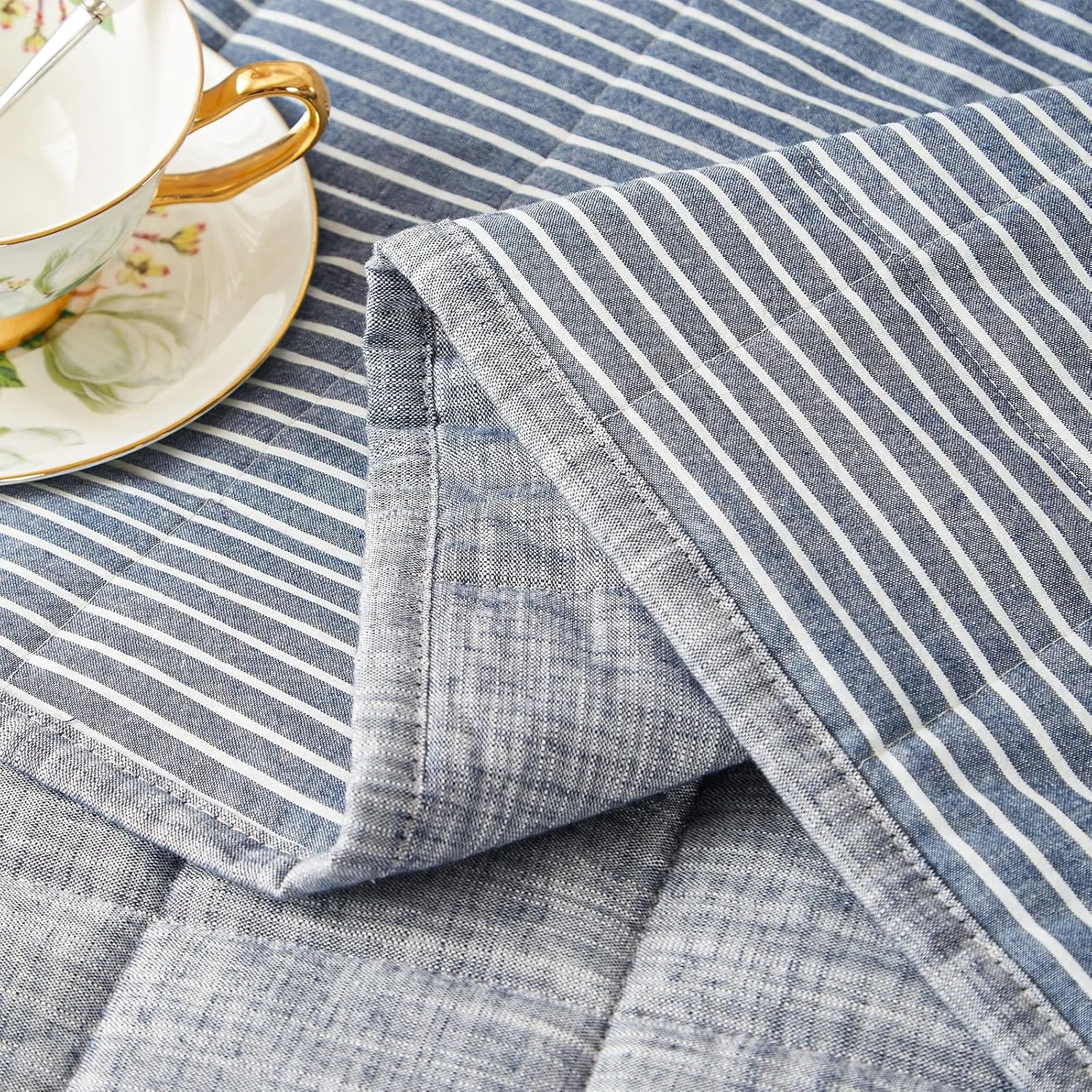 Navy Quilts Twin Quilt， Cotton Twin Quilt Bedding Set，2-Pieces Quilted Bed Spread with Blue Stripe Coverlet Light Weight Navy Bedspread with 1 Pillow Sham
