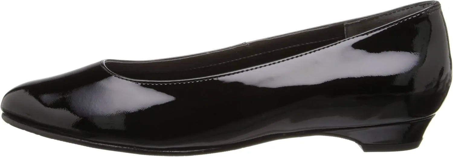 Rose Petals Women's Butter 2 Ballet Flat