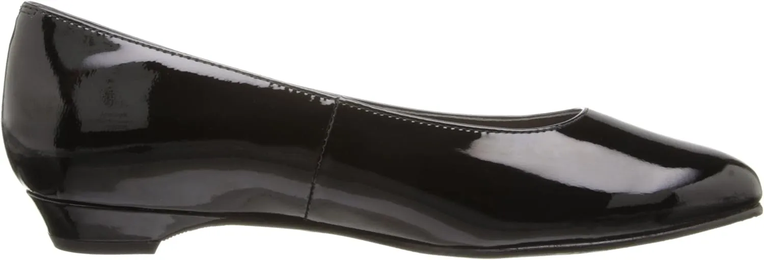 Rose Petals Women's Butter 2 Ballet Flat