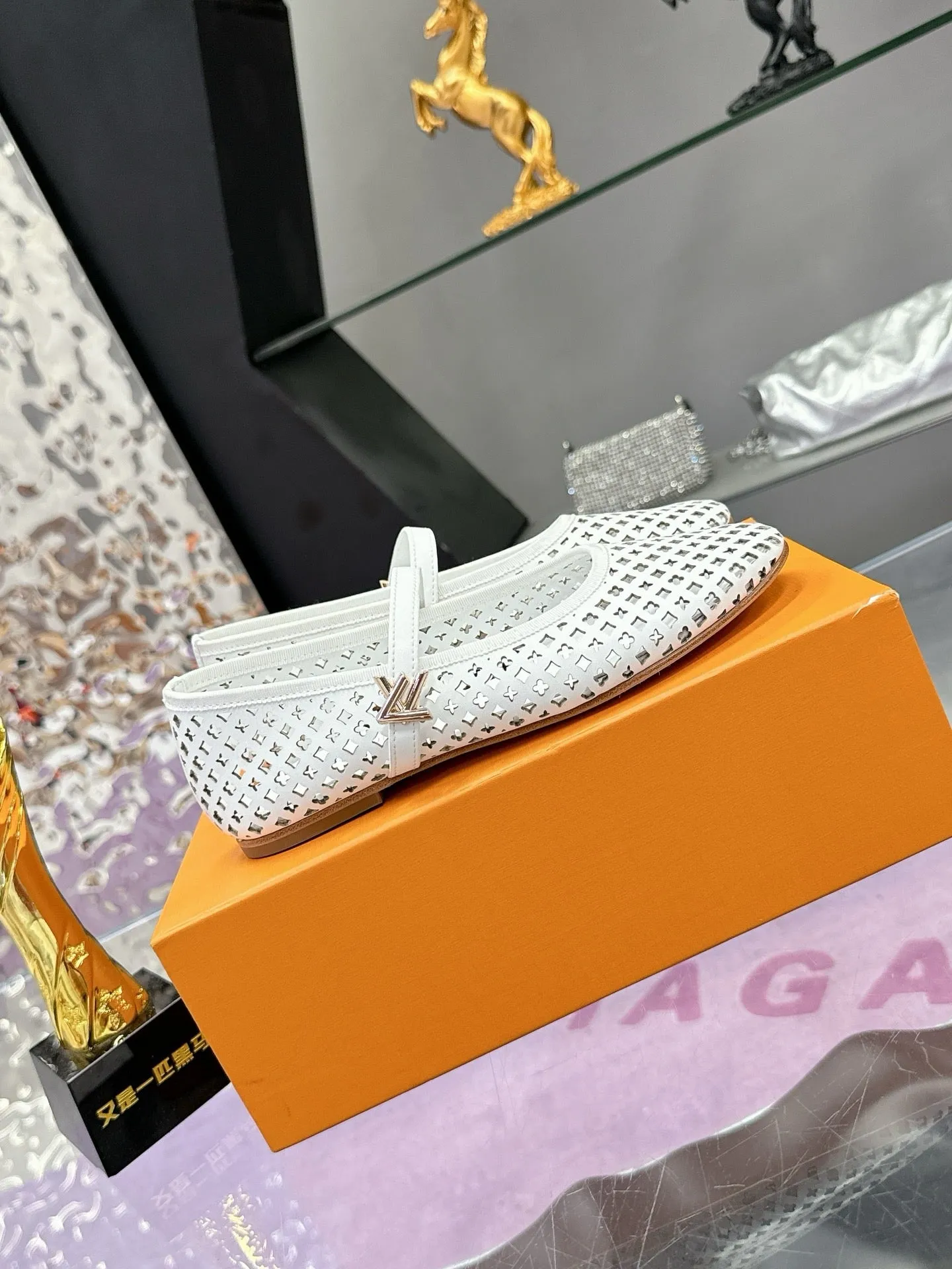 SE1614 LV Romy Flat Ballerina / Size5-11
