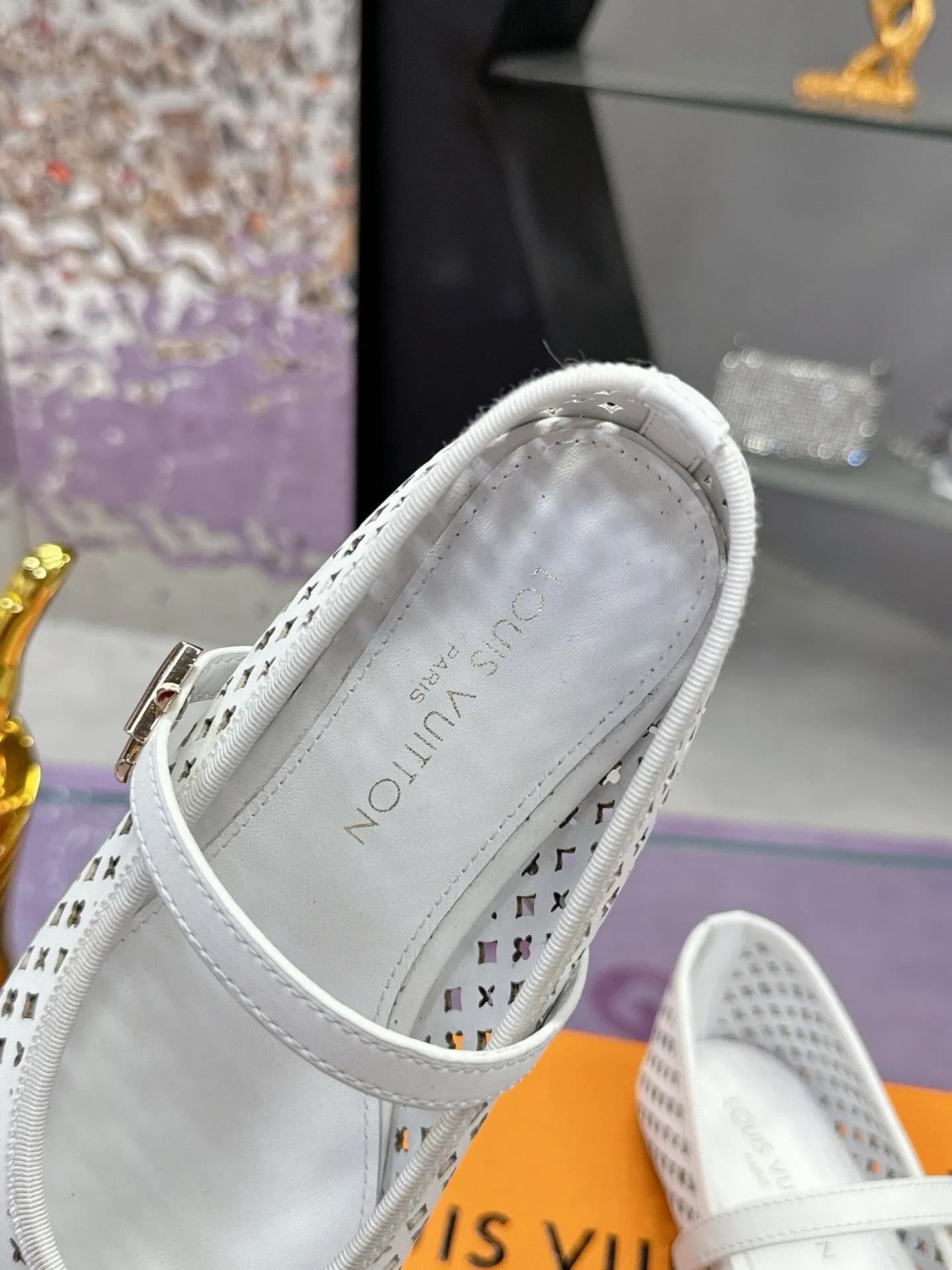 SE1614 LV Romy Flat Ballerina / Size5-11