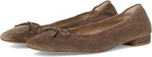 Stuart Weitzman Women's Bria Ballet Flat