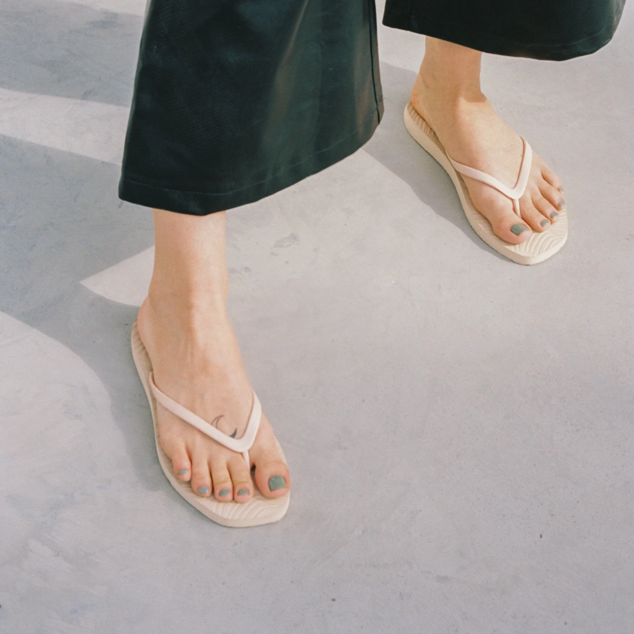 Tapered Beige Flip Flop
