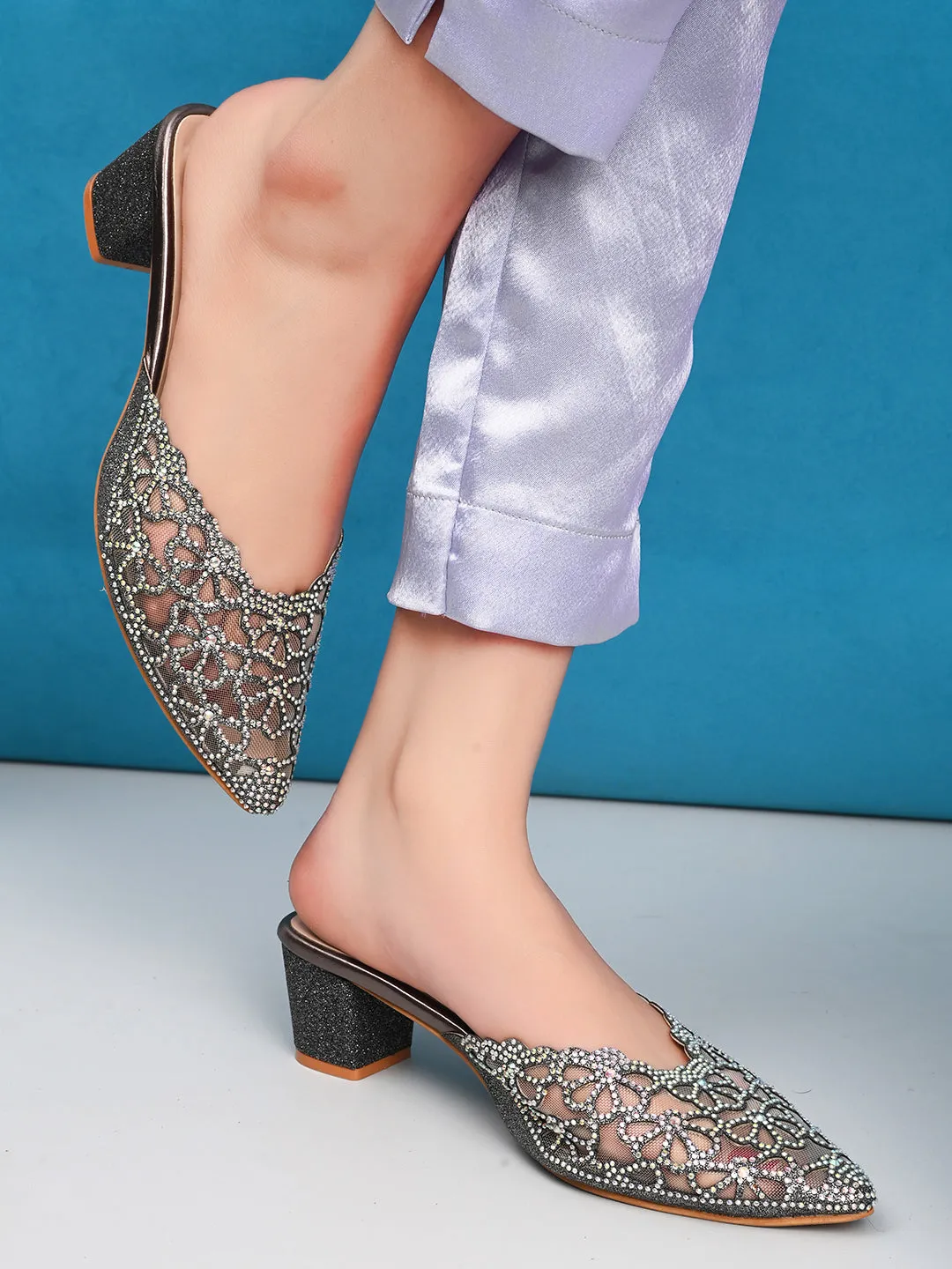Trendy & Fashionble Block Heel Slip-On Mule Sandals