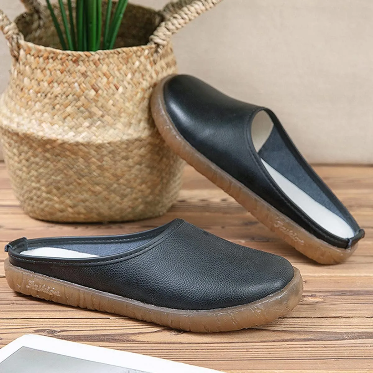 Women's Casual Flats Soft Comfort Moccasins Simple Slippers Closed Toe Outdoor Non-Slip Flip Flop