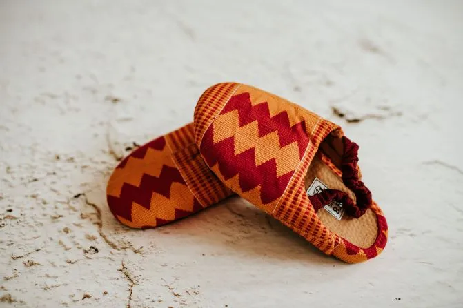 Women's | Handwoven Maakye Kente Handwoven Mule With Arch Support