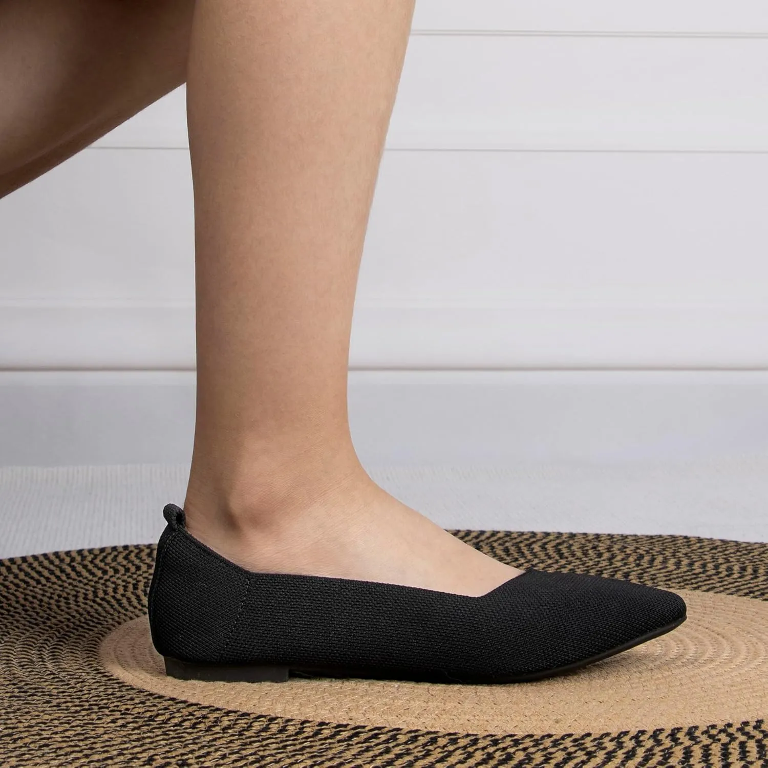 Women's Pointed Toe Breathable Knit Flats Shoes Soft Slip On Dress Ballet Flats for Women Comfortable Casual Work Driving Lightweight Knitted Flat Loafers